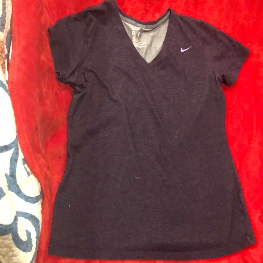 Preowned Nike Dri Fit Slim Fit Size XL.